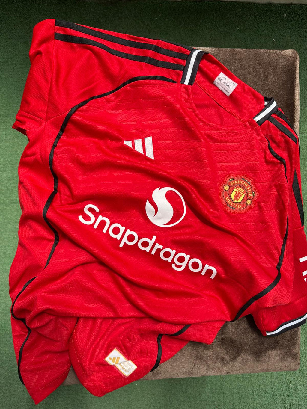 mazraoui Man United  2025/2026